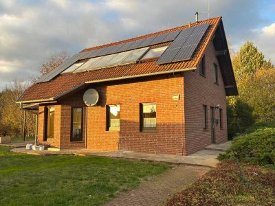 Einfamilienhaus mit Doppelgarage, Photovoltaik & Solaranlage