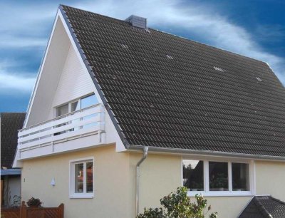 3-Zimmerwohnung in einem 3-Familienhaus 90qm mit eigener Terrasse und neuer EBK in ruhiger Lage