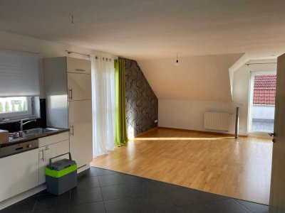 Welzheim, Schöne 3-Zimmer-Dachgeschosswohnung in einem ruhigen Neubaugebiet