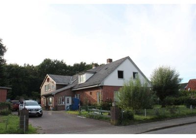 Restbauernhof mit 4 Wohneinheiten
in Lieth
