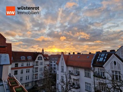 *sehr stilvolle, großzügige Dachgeschosswohnung mit exklusiver Sonnenterrasse und Kamin*