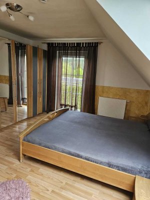 Gepflegte 2,5 Zimmer-DG-Wohnung in Aschbach
