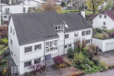 STILVOLLES DOPPELHAUS FÜR WOHNEN UND ARBEITEN - PERFEKT FÜR ZWEI PARTEIEN