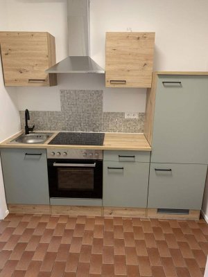 Top-Lage Garconniere Innsbruck Klinik / Hauptuni mit großem Balkon
