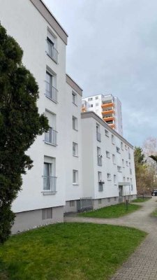 4,5 -Zi. Whg. mit Balkon in Weingarten. Nur mit Wohnberechtiungsschein beziehbar.