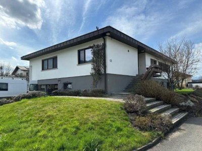 Großzügiges Wohnen mit traumhaftem Garten in ruhiger Bestlage nahe der Stadt