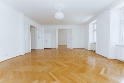 Zum Verkauf gelangt diese wunderschöne 4 Zimmer Altbauwohnung in bester Lage