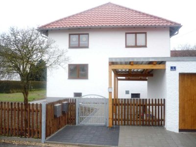 3,5-Zi-Gartenwohnung EG in schöner Dorfvilla