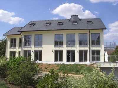 Exclusive, große Wohnung in ruhiger Ortsrandlage