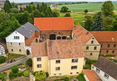 Vierseitenhof in ruhiger Lage mit viel Platz für die Familie und Ihre Hobby´s