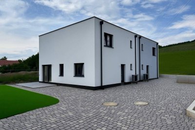 Neuer Preis! Neubau-Doppelhaus-Hälfte mit 4 Schlafzimmern!
