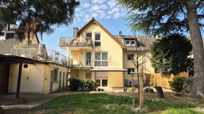 Helle 4 Zimmer Erdgeschosswohnung 109qm plus Soutterain-Einliegerwohnung/-büro 44qm plus Garage