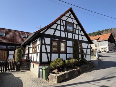 Individuell: 3 Zimmerwohnung im Fachwerkhaus - Suhl - Wichtshausen