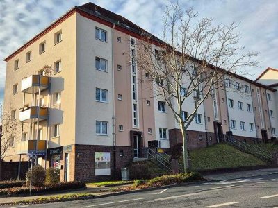 Kleine 2-Zimmer-Wohnung im Dachgeschoss mit Balkon in begehrter Wohnlage