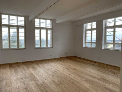 Industrie Loft im Hochpattere mit Terrasse! Whg. 03