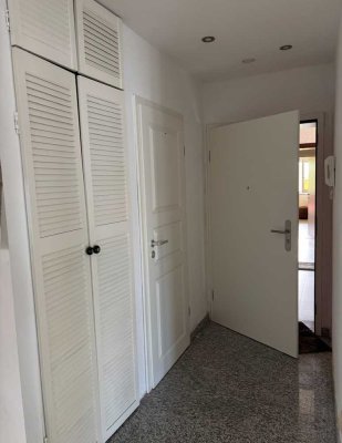 Helle 3-Zimmer Wohnung mit Balkon im 3. OG in Mühlheim am Main