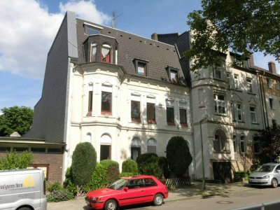 Erdgeschosswohnung mit Wohnküche und Einbauküche!