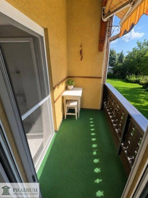 Stilvolle Anlegerwohnung mit Balkon und Grünblick