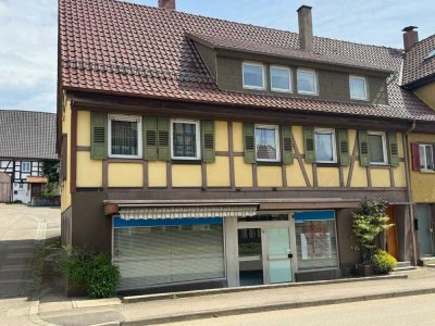 ++ Seltene Gelegenheit: Einzigartige Doppelhaushälfte mit integrierter Gewerbefläche ++
