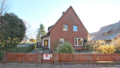 Ein- bis Zweifamilienhaus in Feldrandlage mit Erweiterungsmöglichkeiten