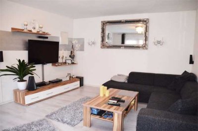 Großzügige 6,5 Zimmerwohnung mit Balkon, Innenhof & Garage in ruhiger Lage von Wachenheim