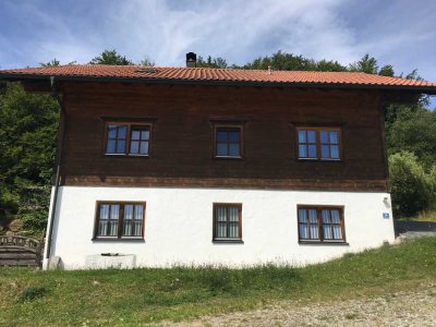 Stilvolle, 2-Zimmer-Dachgeschosswohnung