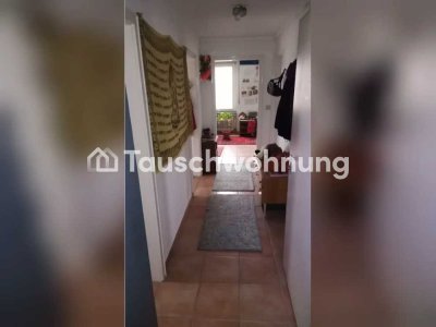 Tauschwohnung: Geräumige 2 Zi.-Whg DG in Freiburg Brühl gegen Whg. im EG