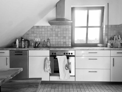 Helle 2-Zimmer-Dachgeschoss-Wohnung in Fürstenfeldbruck