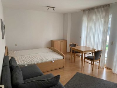 Für Wochenendheimfahrer / Möbiliertes 1-Zimmer-Apartment mit Balkon in Schwalbach am Taunus