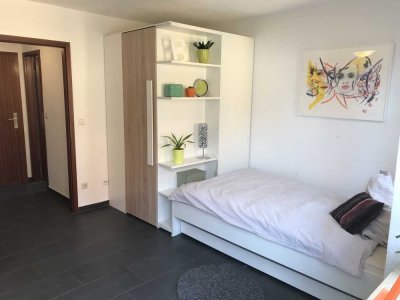 Modernes 1 Zimmer Apartment in Göppinger City Nähe mit Balkon für Singles Pendler Expates Studenten