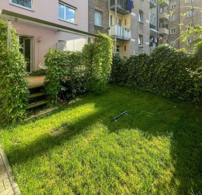 Provisionsfrei! Einzigartige Wohnung mit Garten, Terrasse, Einbauküche und optional Stellplatz!