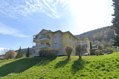 Wohnen am Ossiacher See: 3-Zimmer-Wohnung mit Panorama-, Seeblick &amp; 2 Balkonen