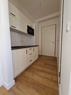 +++SANIERTES APARTEMENT MIT BALKON UND EBK+++