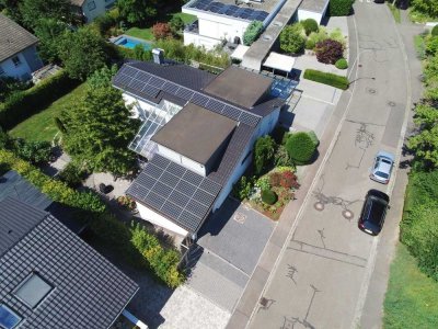 Großzügiges Einfamilienhaus mit sep. Einliegerwohnnung in bester Wohnlage von Müllheim