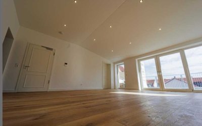 Großzügige 5,5-Zimmer Wohnung mit Balkon in Augsburgs Innenstadt