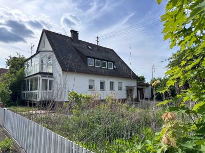 Solides Investment (Sanierungsbedürftig) mit Ausbaupotenzial und zwei Tiny Haus Stellplätze!