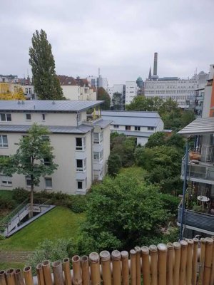 Helle 2-Zimmer-Whg mit Süd-Balkon und Aufzug am Lister Platz
