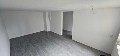 Exklusive 4-Raum-Wohnung mit gehobener Innenausstattung mit Balkon in Mainaschaff