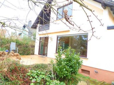 Freistehendes EINFAMILIENHAUS - mit Garten und Garage - in guter Wohnlage von WALDALGESHEIM