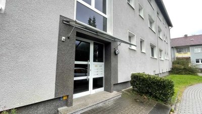 Geräumige 4,5- Raum- ETW mit Balkon frei ab 01.02.2026 zum Selbstbezug ! *** Provisionsfrei ! ***