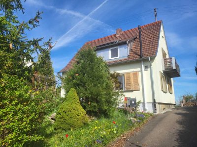 1800 € - 110 m² - 4.5 Zi.