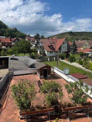 Charmante Dachgeschosswohnung in Bötzingen mit Balkon