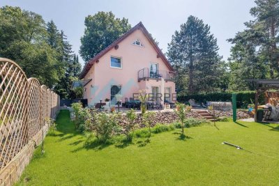 Energieeffizientes A+ Haus mit FBH, Kamin und Klimaanlage