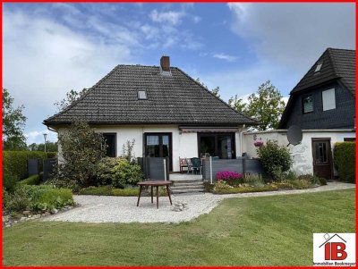 Niedliches, gepflegtes Einfamilienhaus mit großem Garten