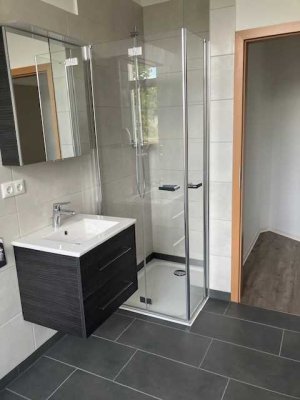 Erstbezug nach Sanierung, 3-Raum mit Fahrstuhl & Balkon