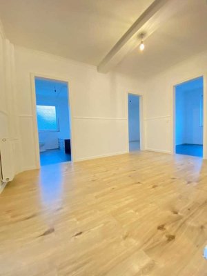 *** Großzügig geschnittenes 3-Zimmer-Apartment - hell und freundlich mit Balkon ***