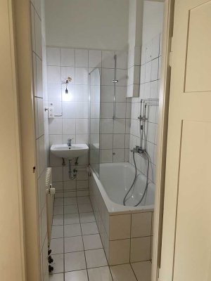 Stilvolle 3-Zimmer-Altbauwohnung mit zwei Balkonen in bester Lage von Heidelberg-Handschuhsheim