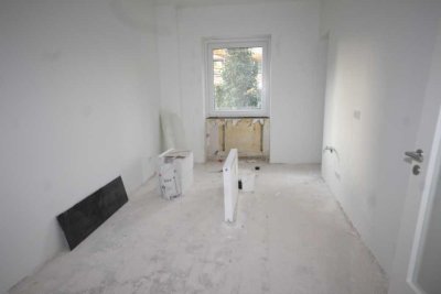 Erstbezug nach Modernisierung: 3-Zimmer-Wohnung mit Wohnküche und Loggia in Düsseldorf-Golzheim