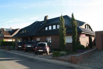 Renovierte  Nichtraucher-Doppelhaushälfte mit 2 Bädern