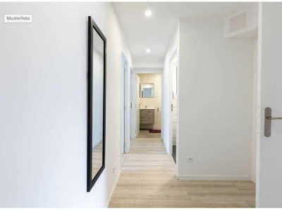 Provi frei 3 Zimmer - Wohnung mit Balkon